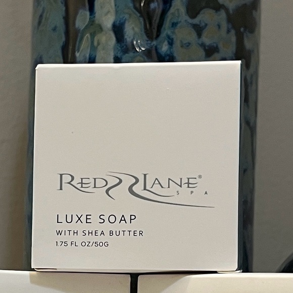 Red Lane Luxe Soap with Shea Butter 3- 1.75oz - Picture 4 of 6